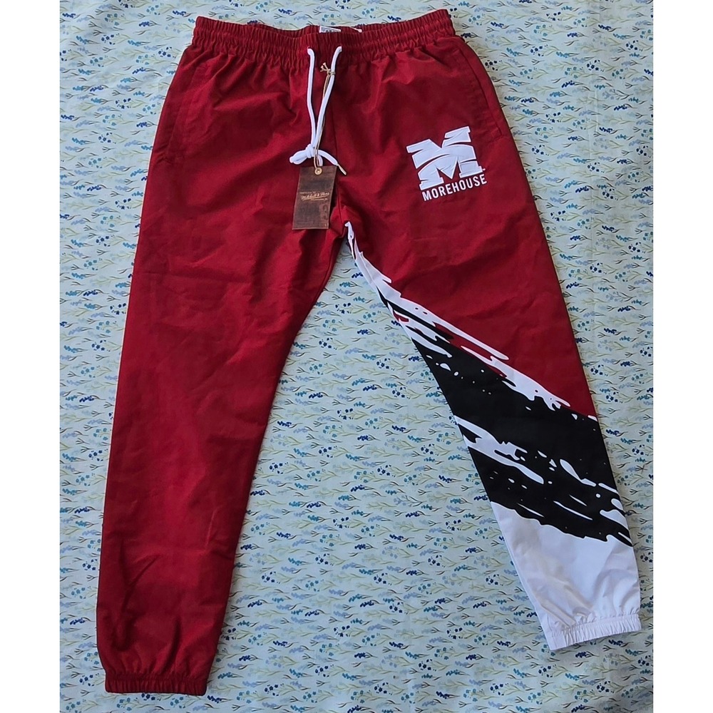 Mitchell & Ness Morehouse College Paintbrush Warmup Pants Maroon XS PHUP3414-MCY